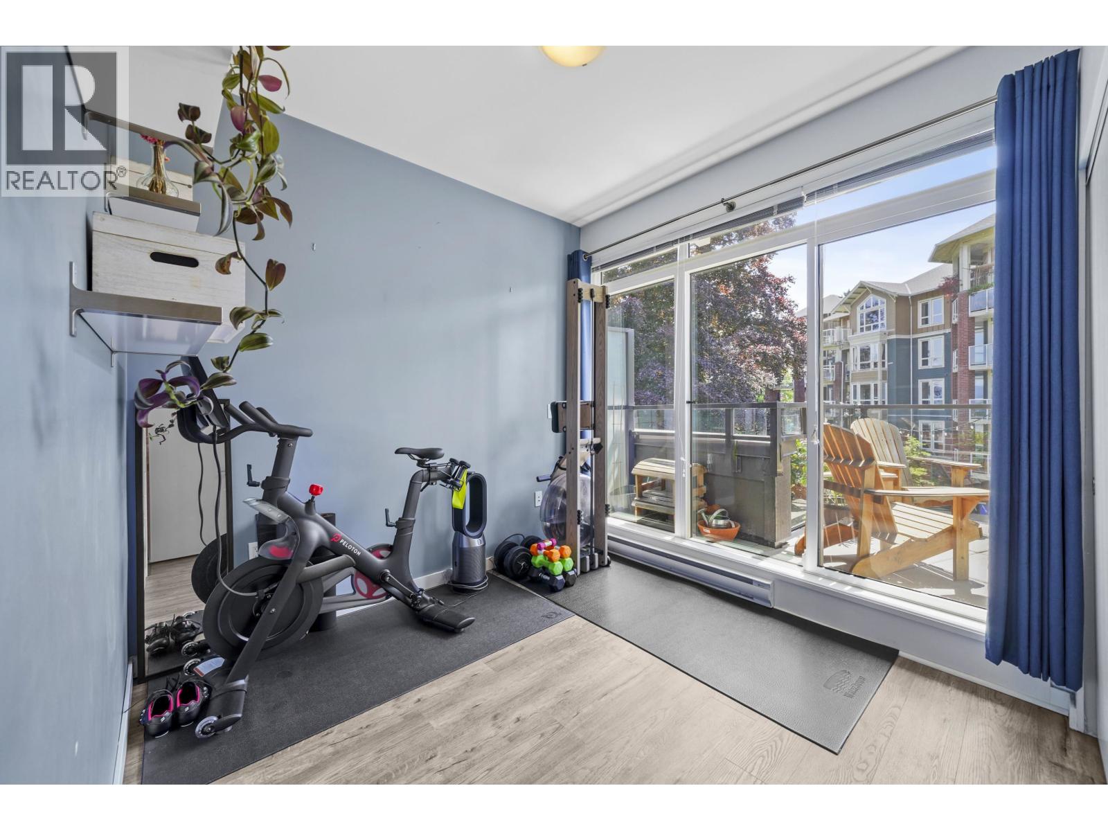 404 20 E ROYAL AVENUE, New Westminster