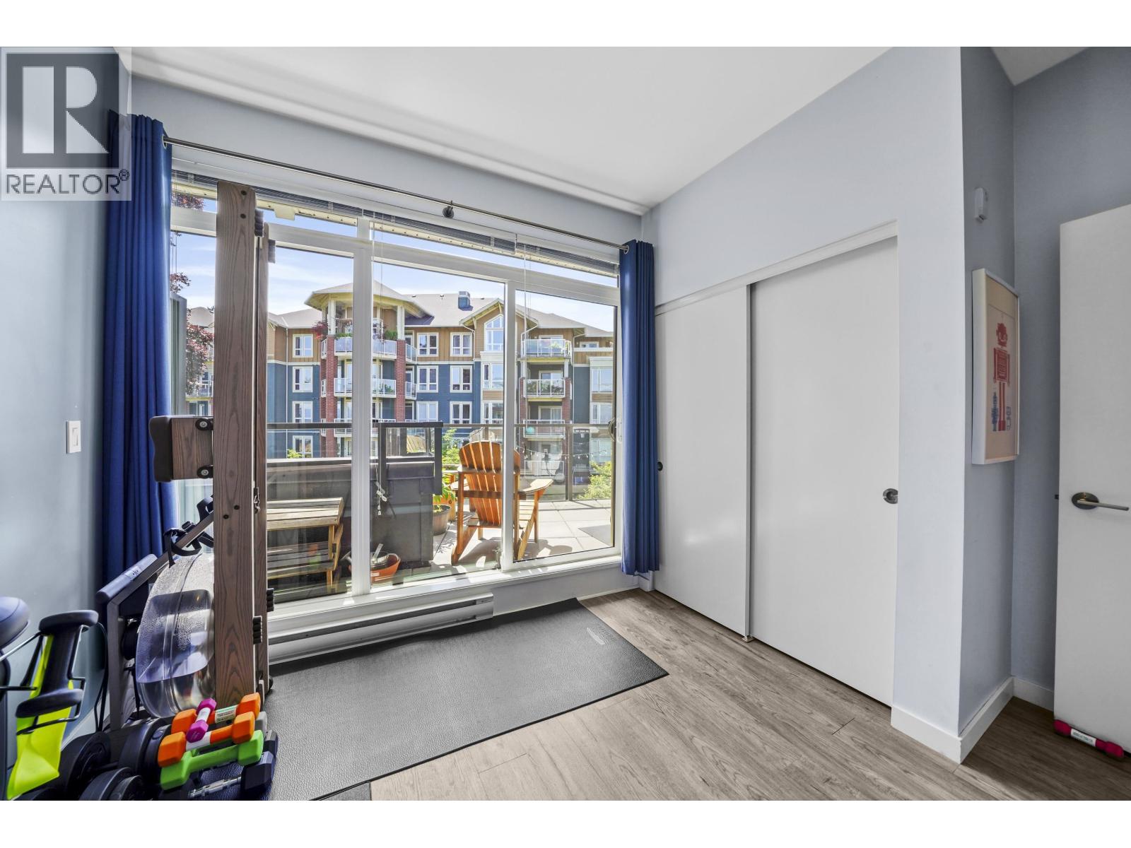 404 20 E ROYAL AVENUE, New Westminster