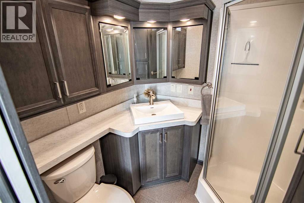 25054 South Pine Lake Road, Rural Red Deer County