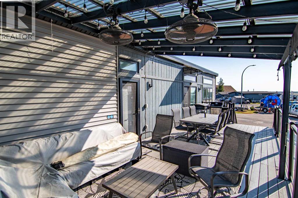 25054 South Pine Lake Road, Rural Red Deer County