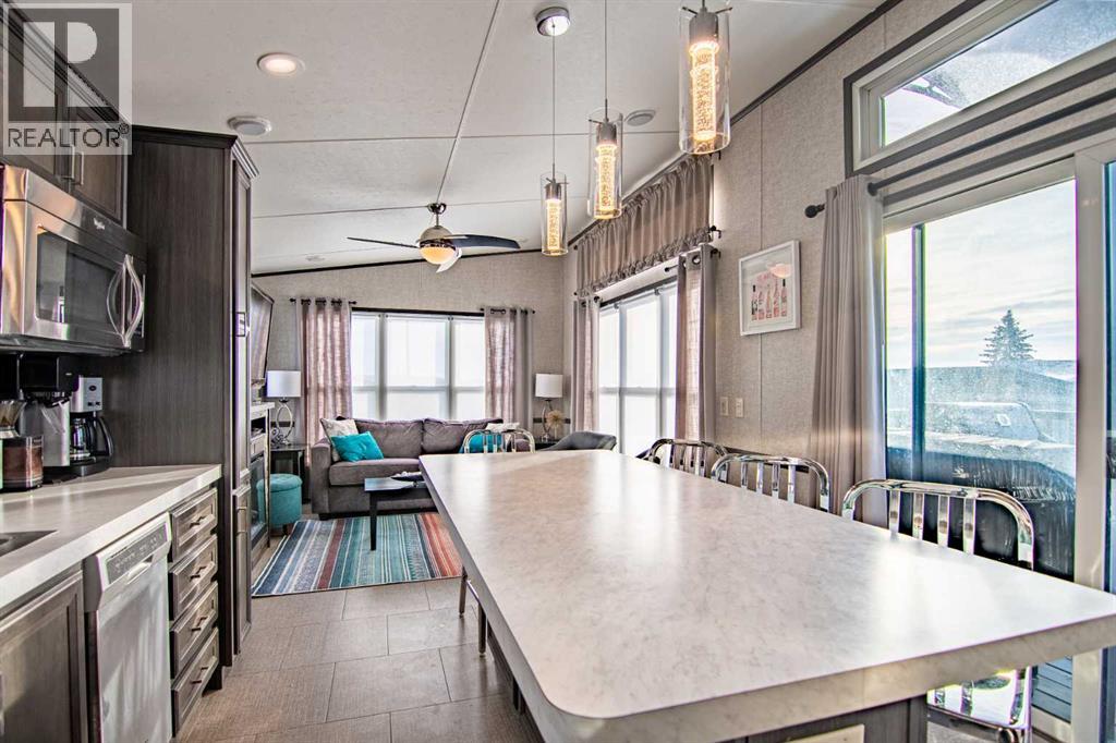 25054 South Pine Lake Road, Rural Red Deer County