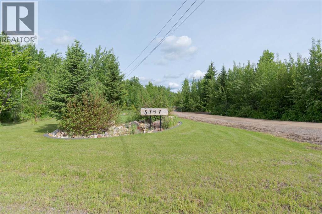 5747 Draper Road, Fort McMurray