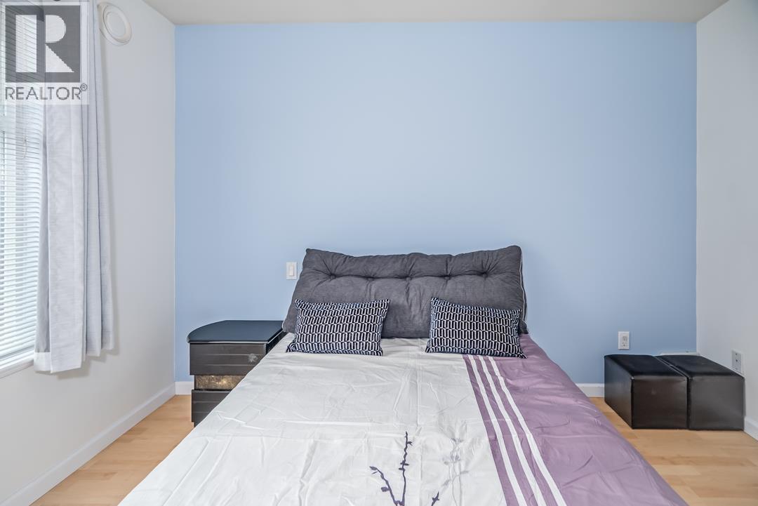 35 935 EWEN AVENUE, New Westminster