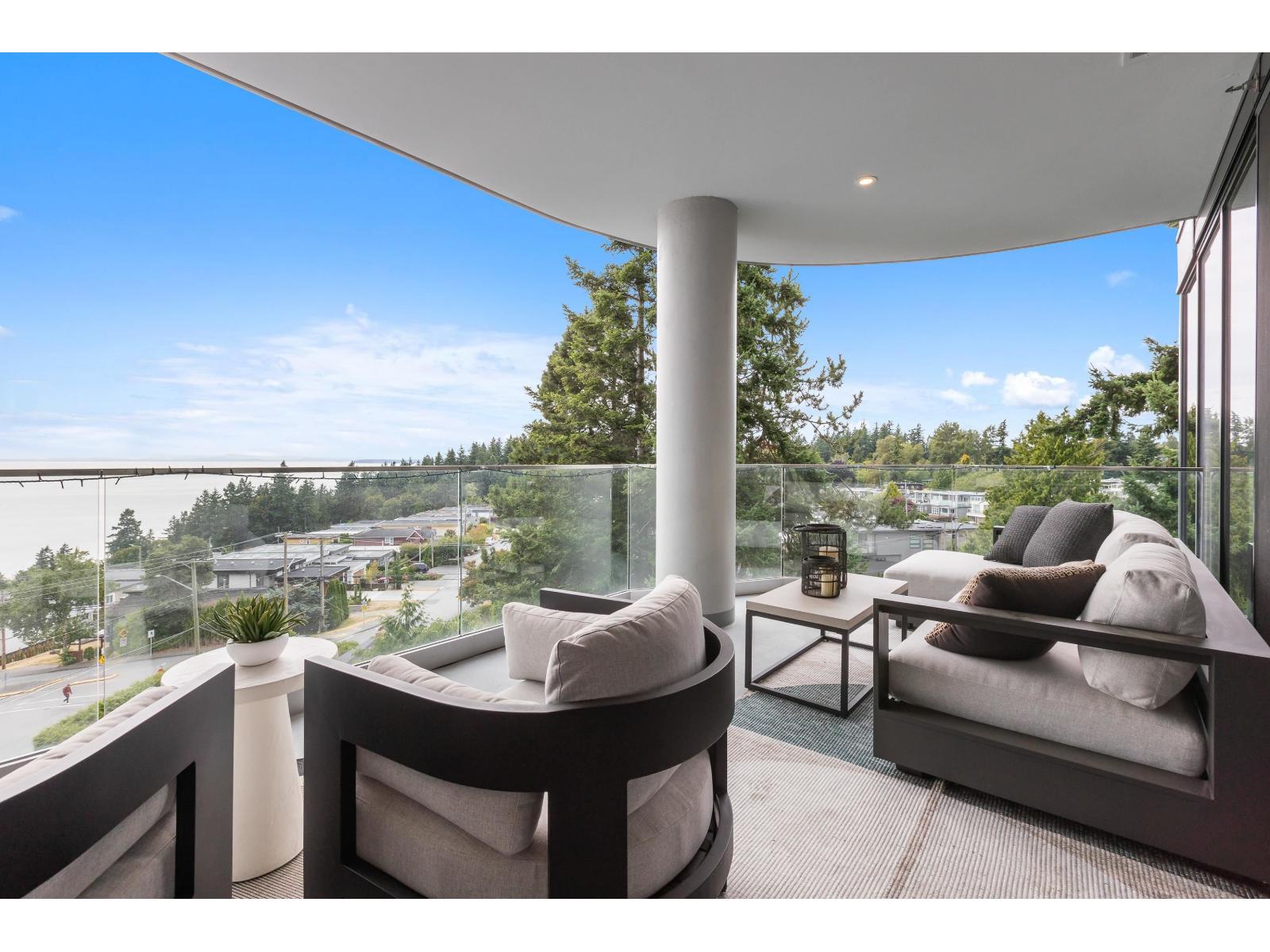 602 14825 THRIFT AVENUE, White Rock