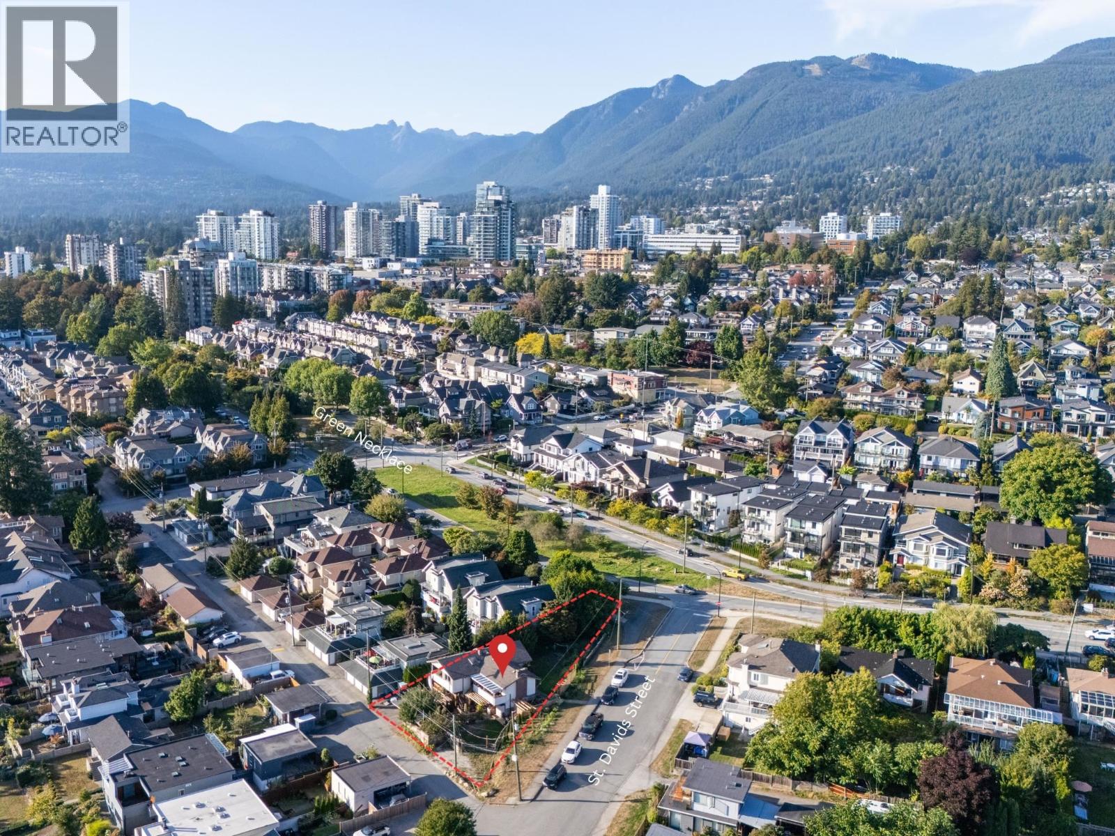 645 ST. DAVIDS AVENUE, North Vancouver
