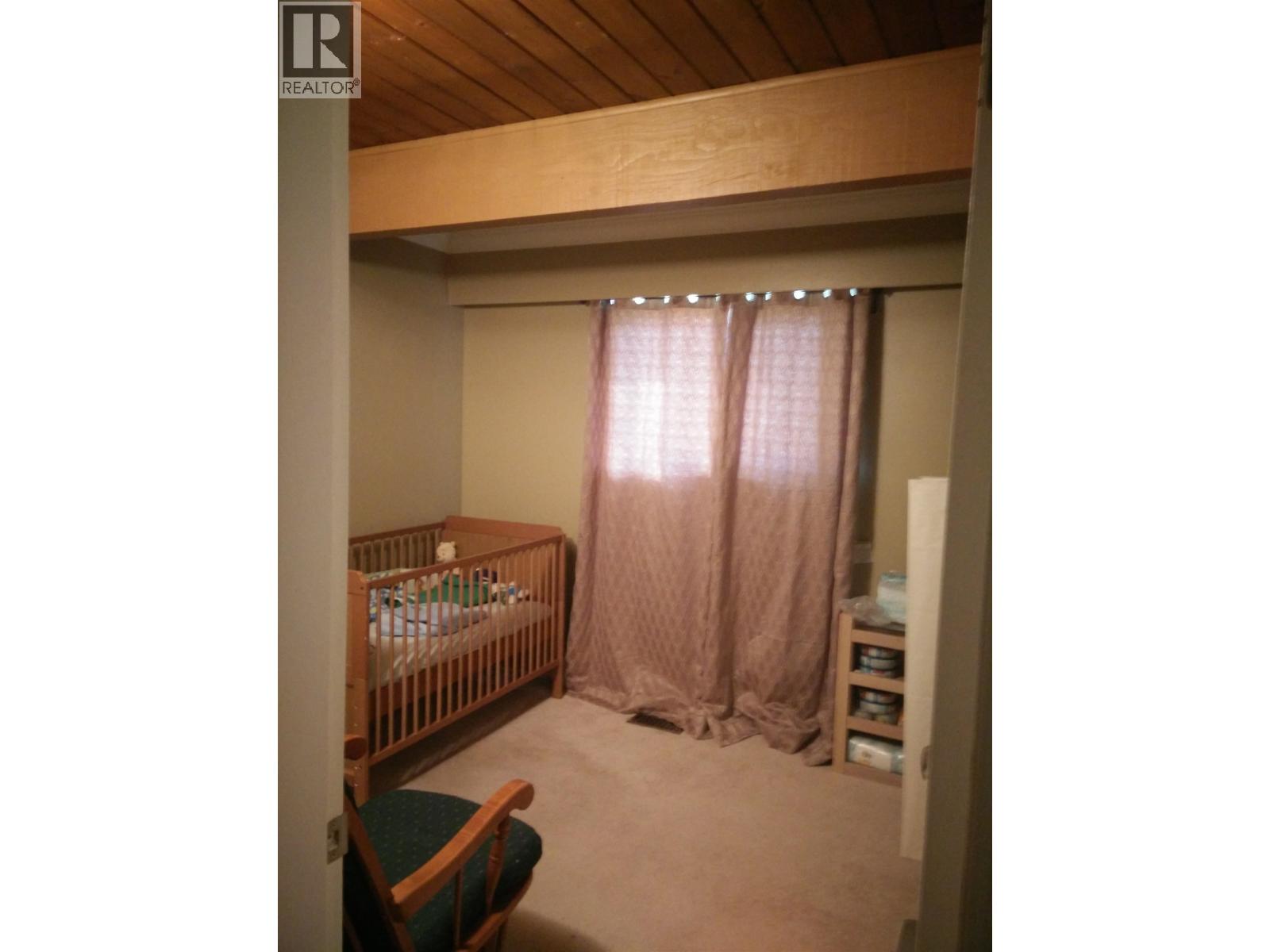 3944 INVERNESS STREET, Port Coquitlam