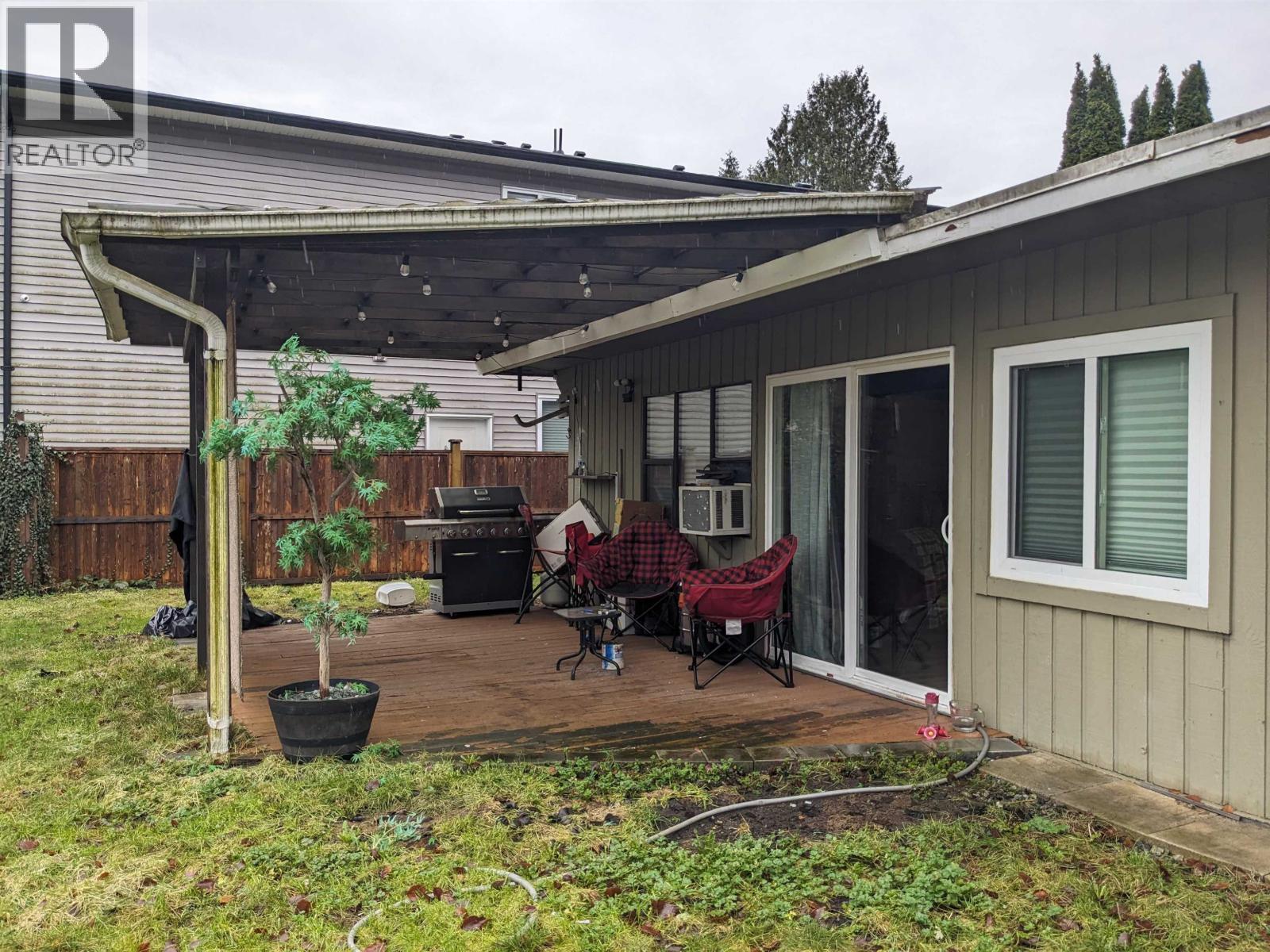 3944 INVERNESS STREET, Port Coquitlam