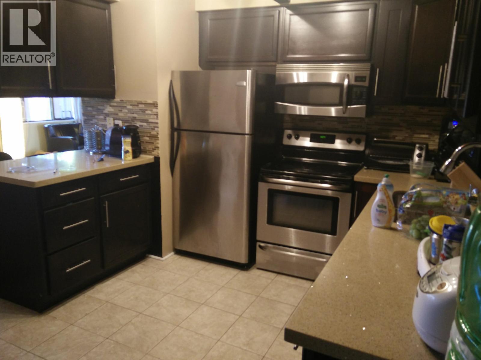 3944 INVERNESS STREET, Port Coquitlam