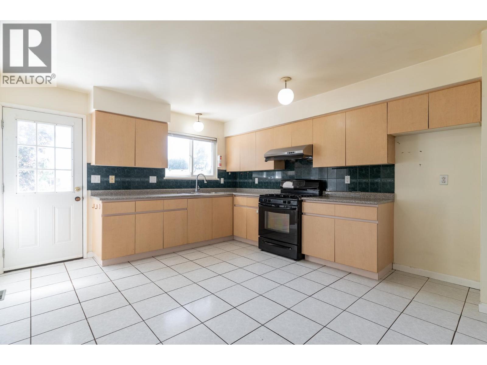 4418 SAVOY Street, Delta