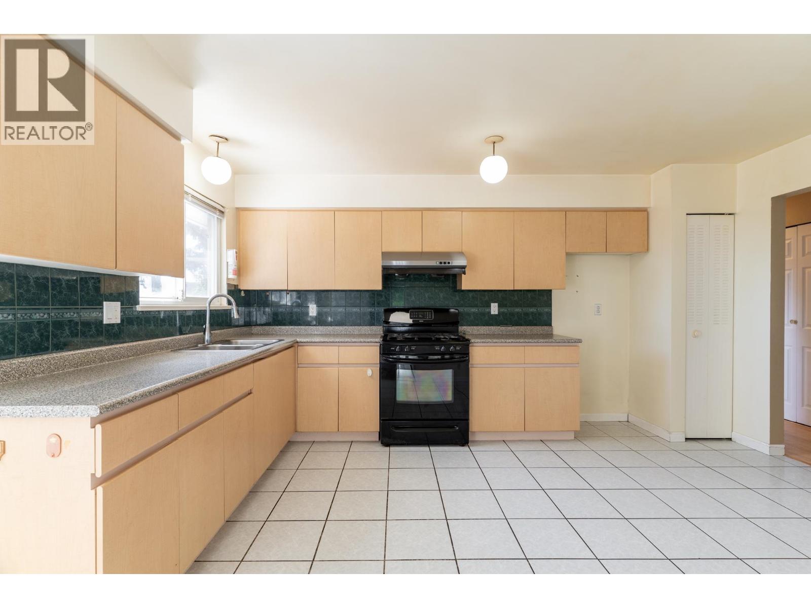 4418 SAVOY Street, Delta