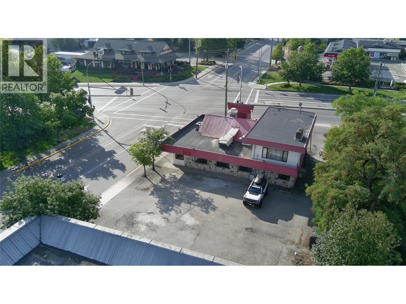  21 & 61 Shuswap Street Northwest, Salmon Arm