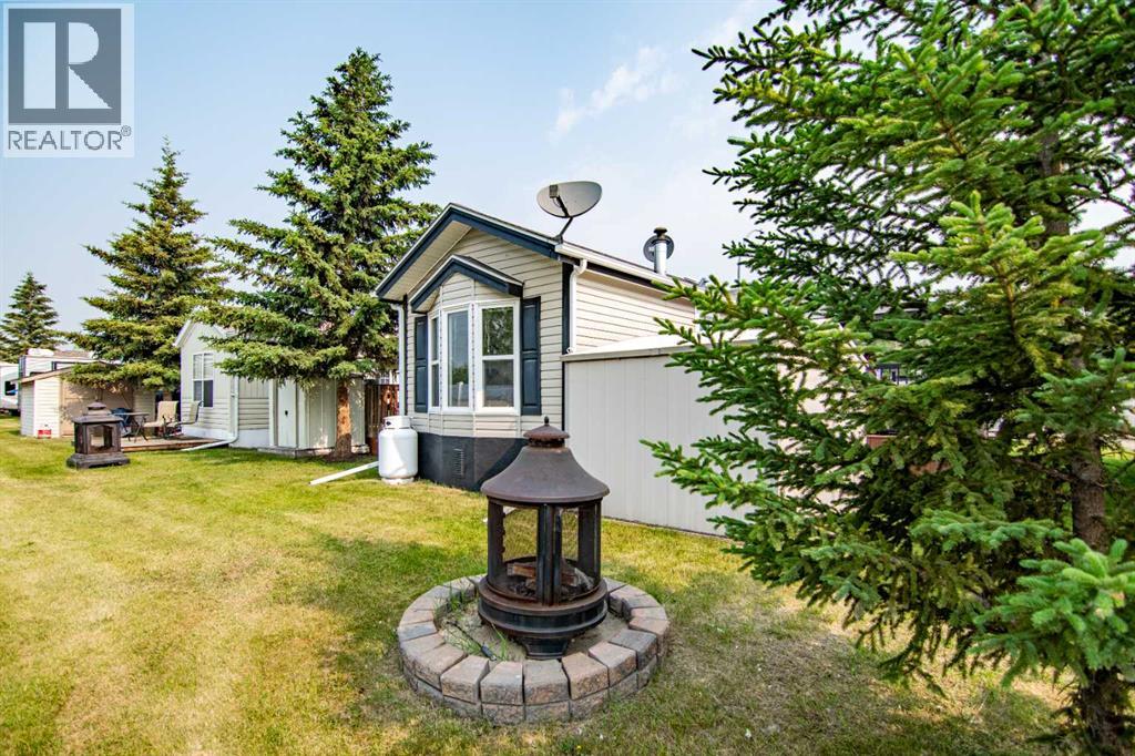 25074 South Pine Lake Road, Rural Red Deer County