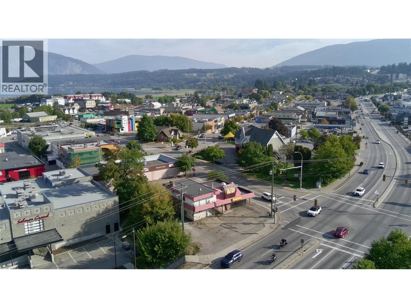  21 & 61 Shuswap Street Northwest, Salmon Arm