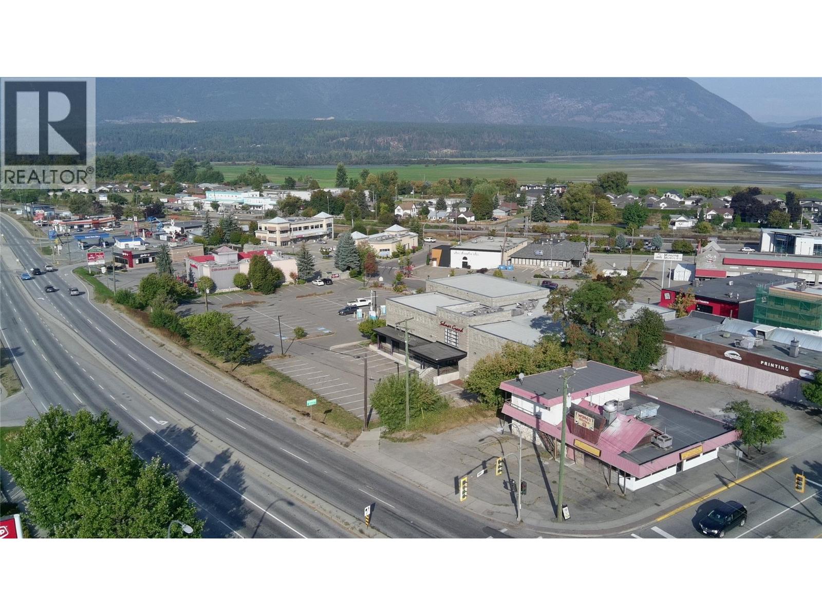  21 & 61 Shuswap Street Northwest, Salmon Arm