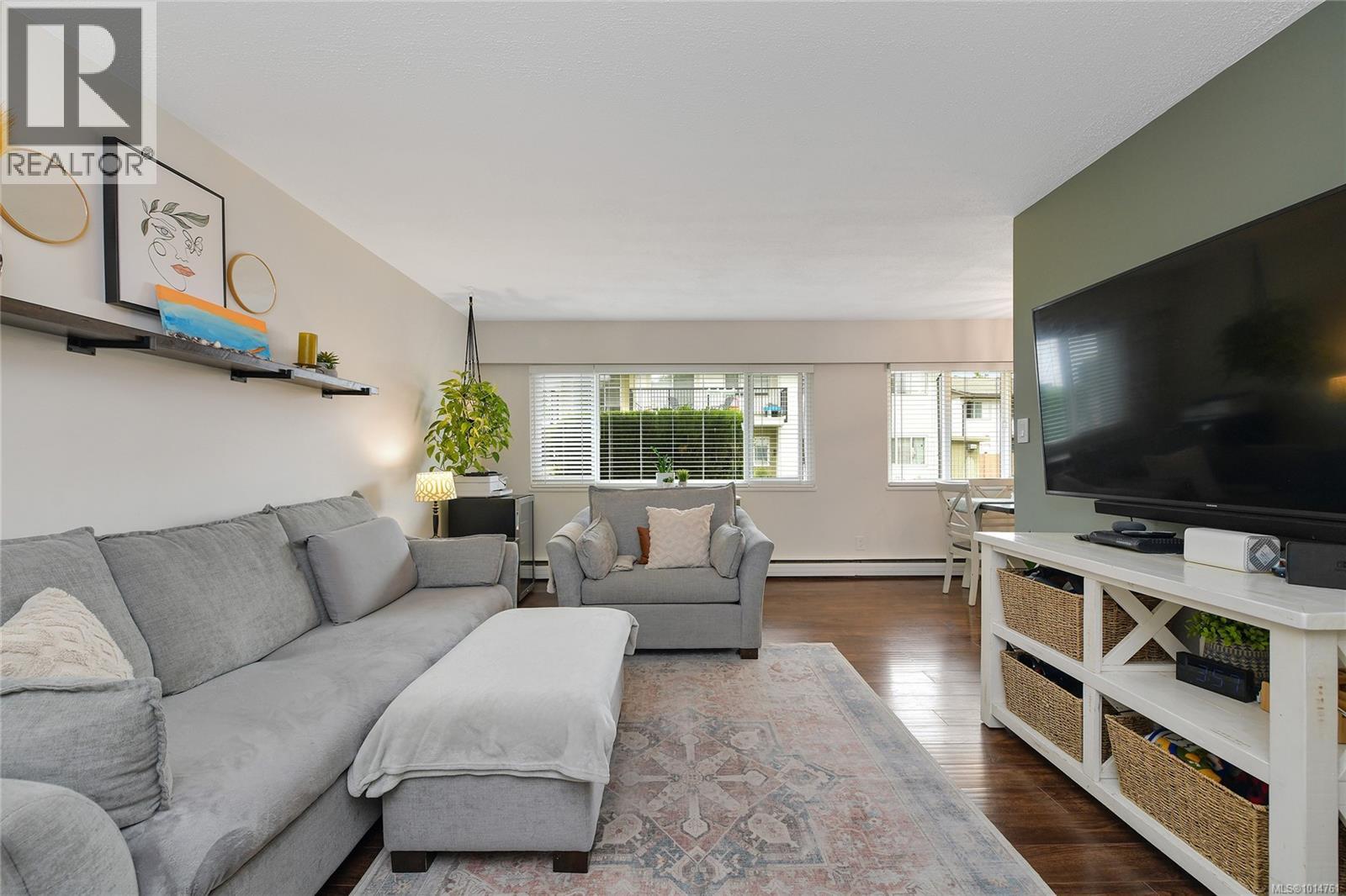  364 Burnside Road West, Saanich