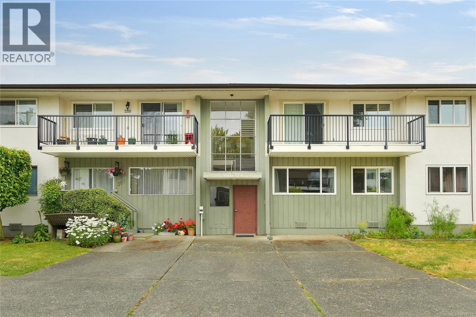  364 Burnside Road West, Saanich