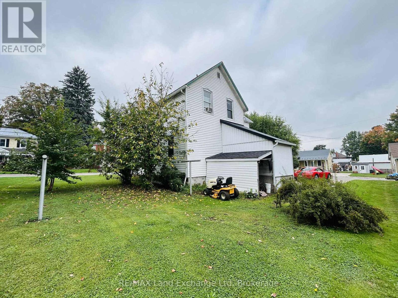 81 PATRICK STREET E