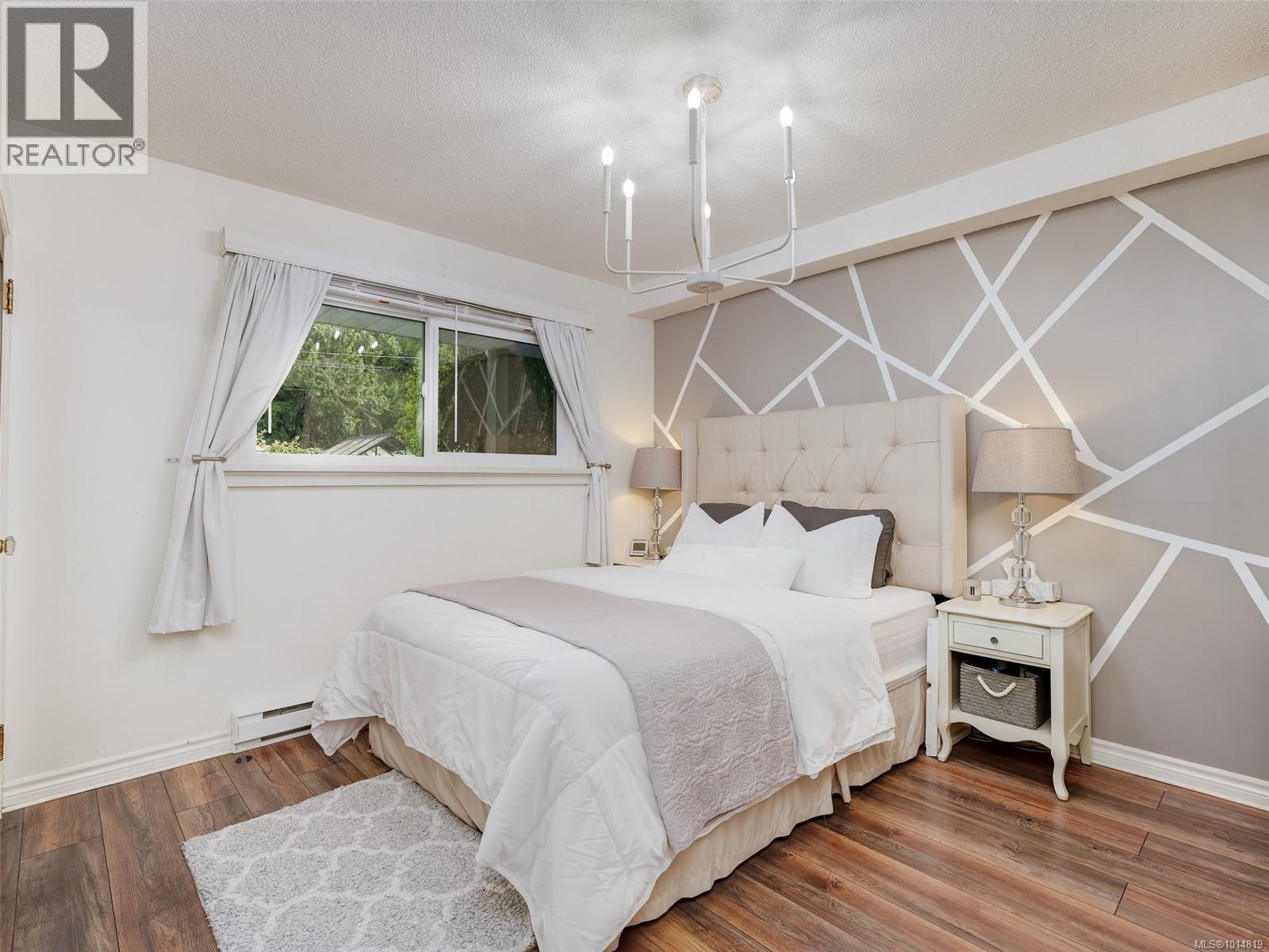 2 1956 Glenidle Rd, Sooke