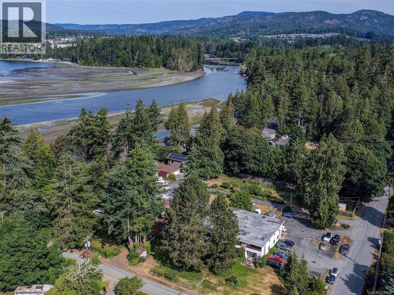 2 1956 Glenidle Rd, Sooke