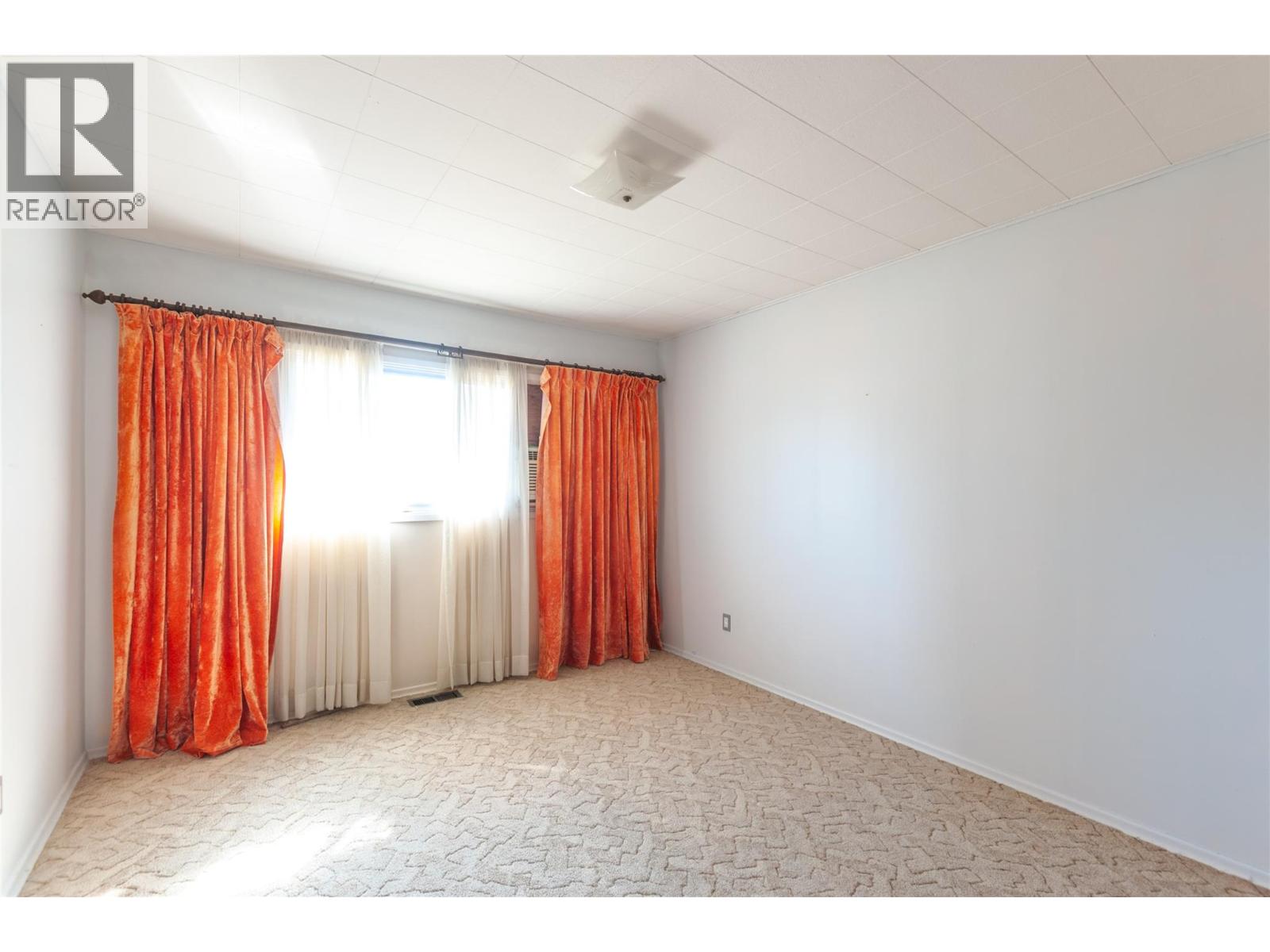  824 Grenfell Avenue, Kelowna