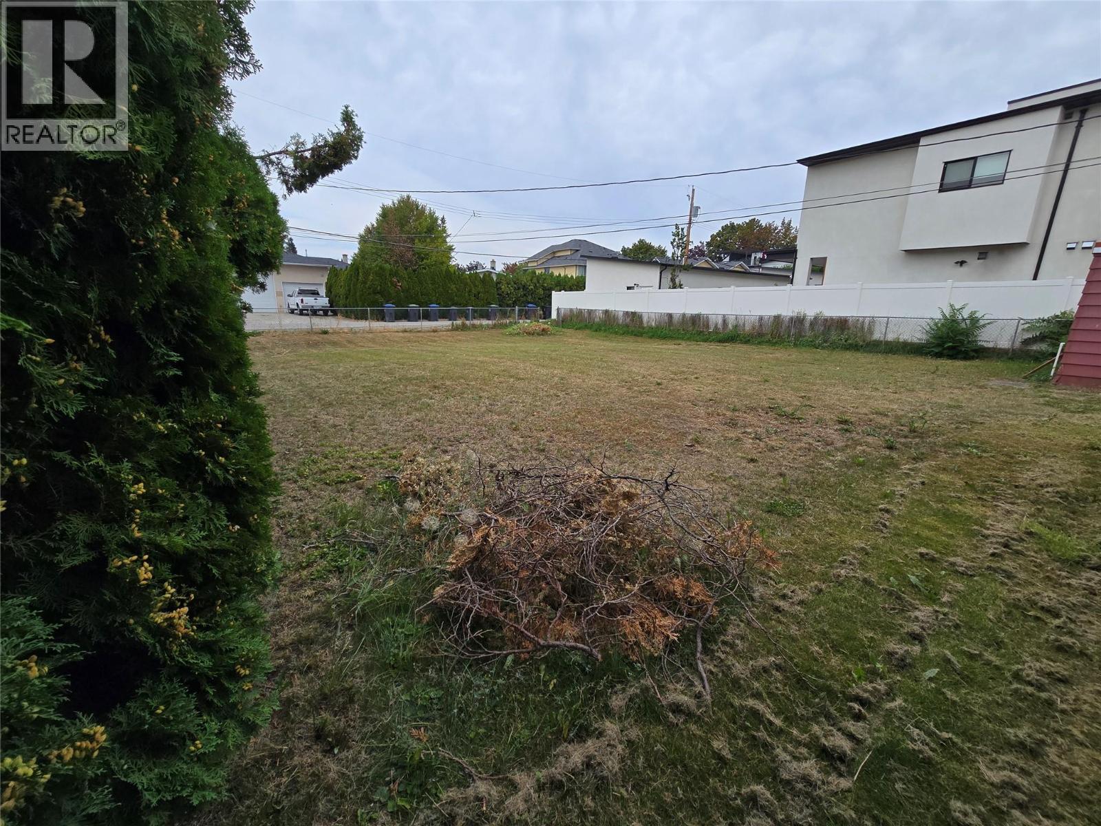  824 Grenfell Avenue, Kelowna