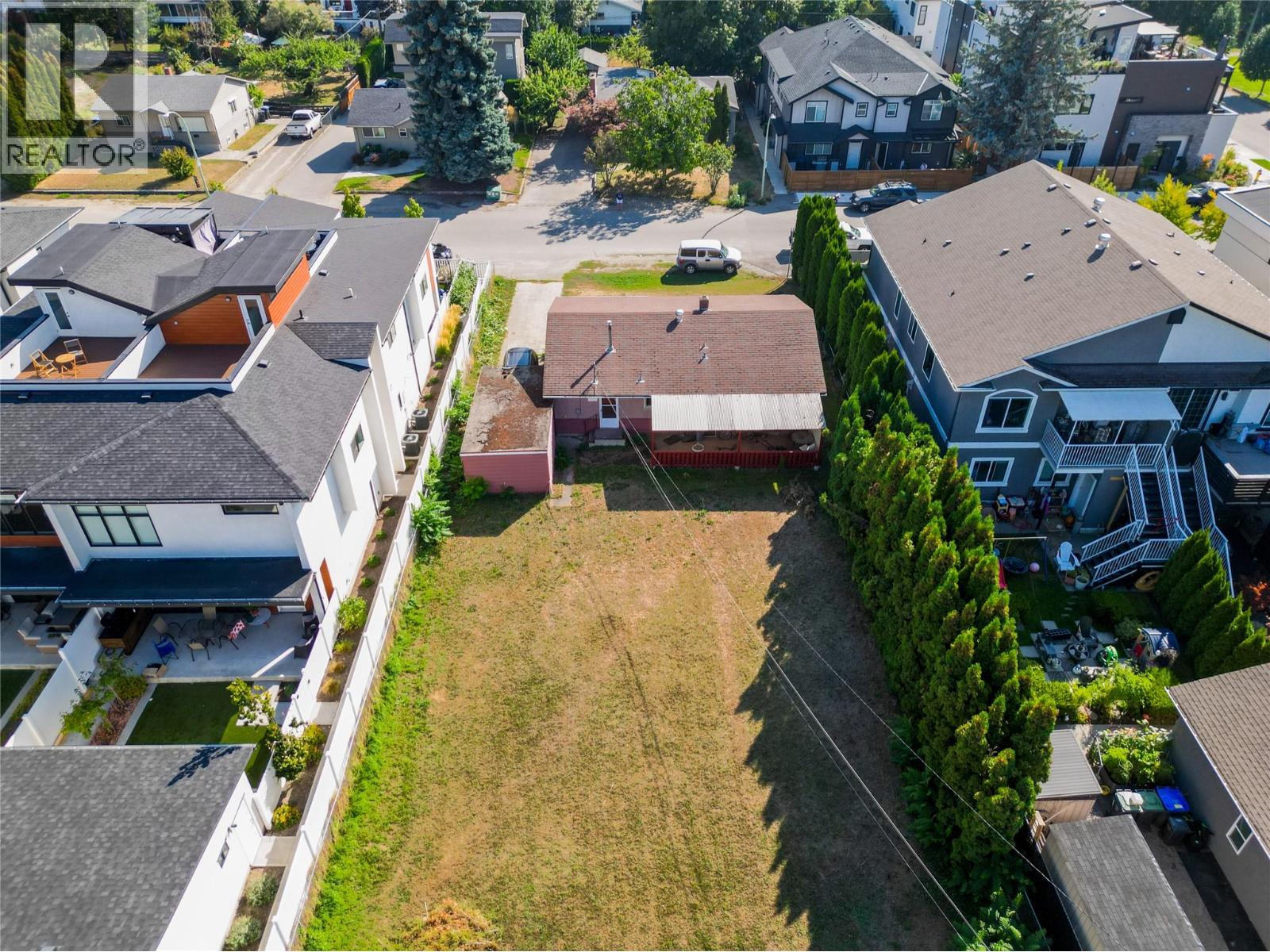  824 Grenfell Avenue, Kelowna