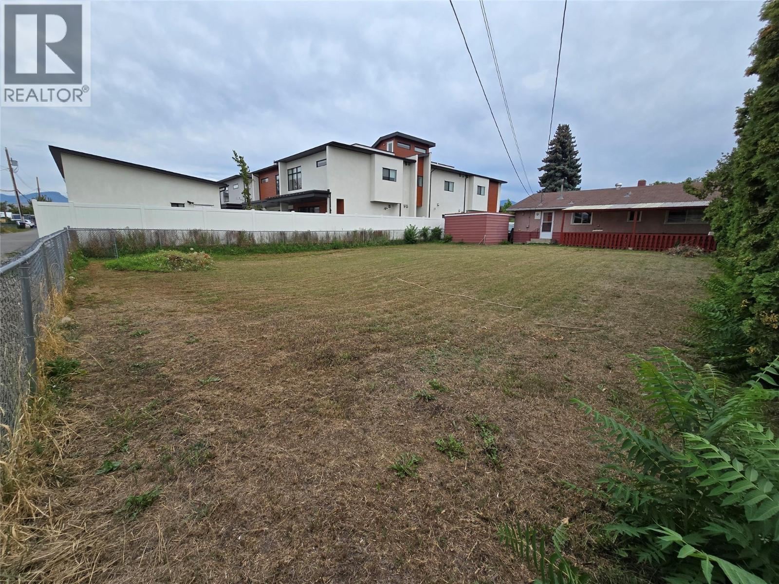  824 Grenfell Avenue, Kelowna