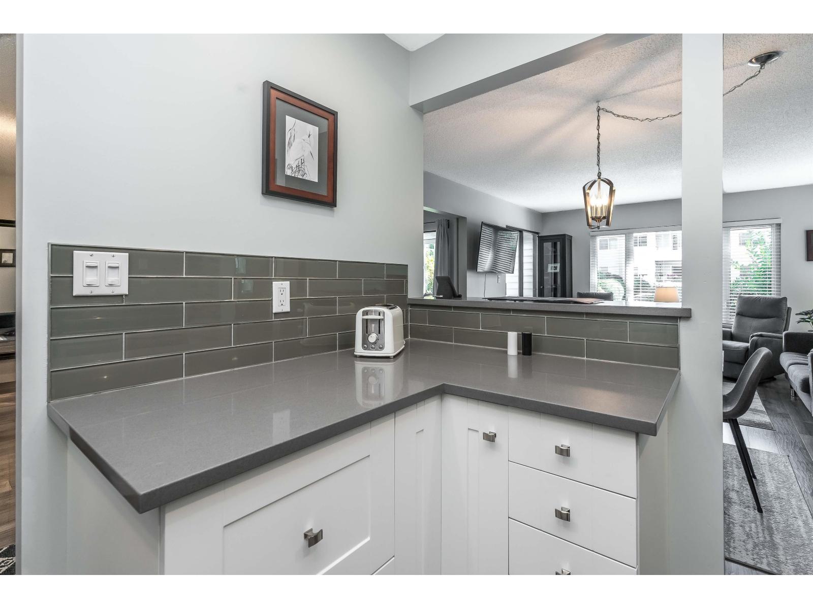 110 1355 WINTER STREET, White Rock