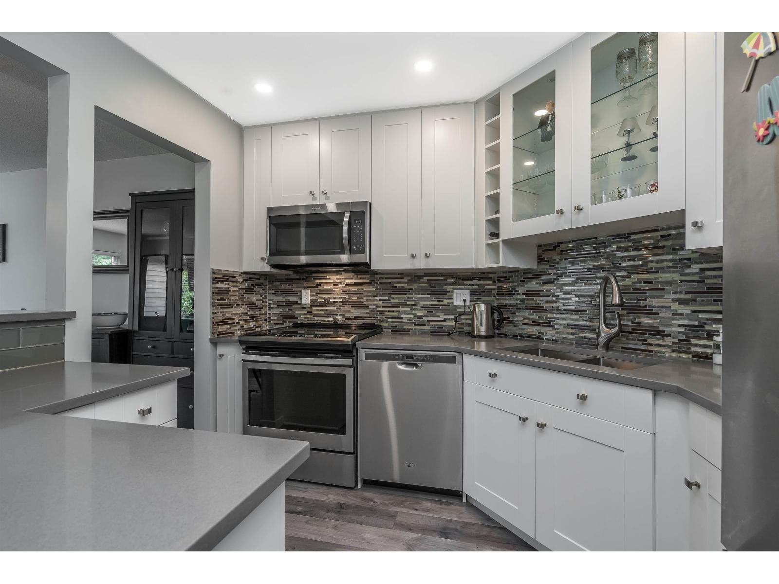 110 1355 WINTER STREET, White Rock