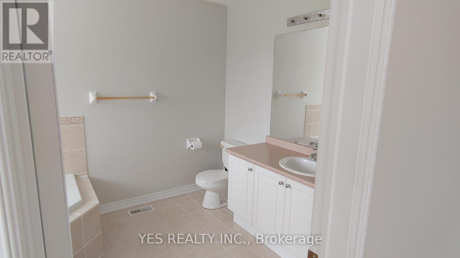 Single Family House for Sale in  NEW HAMPSHIRE COURT Brampton (Westgate) 