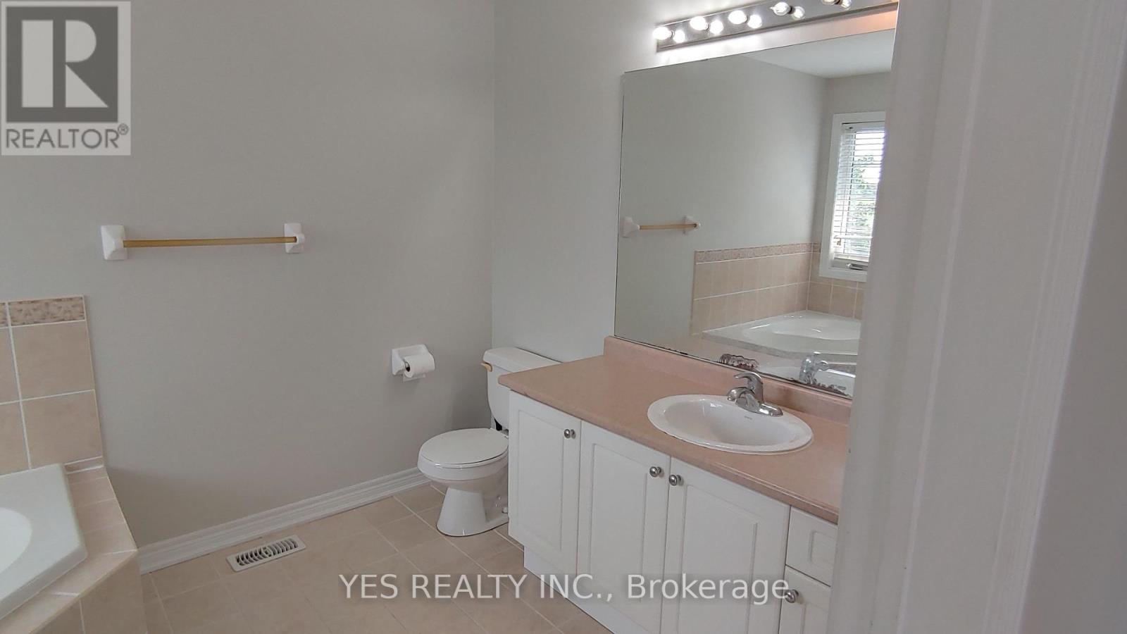 Single Family House for Sale in  NEW HAMPSHIRE COURT Brampton (Westgate) 