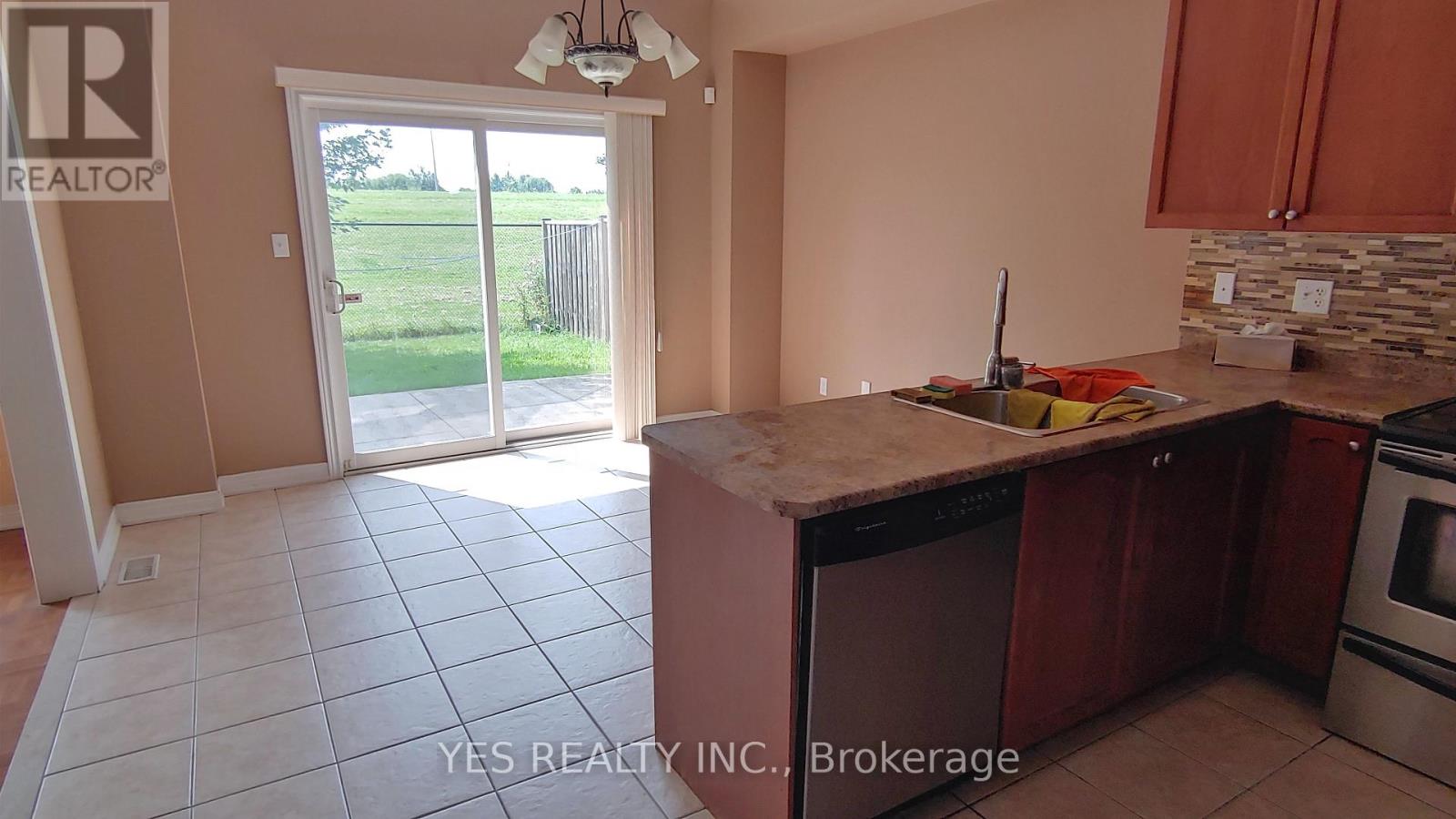 Single Family House for Sale in  NEW HAMPSHIRE COURT Brampton (Westgate) 