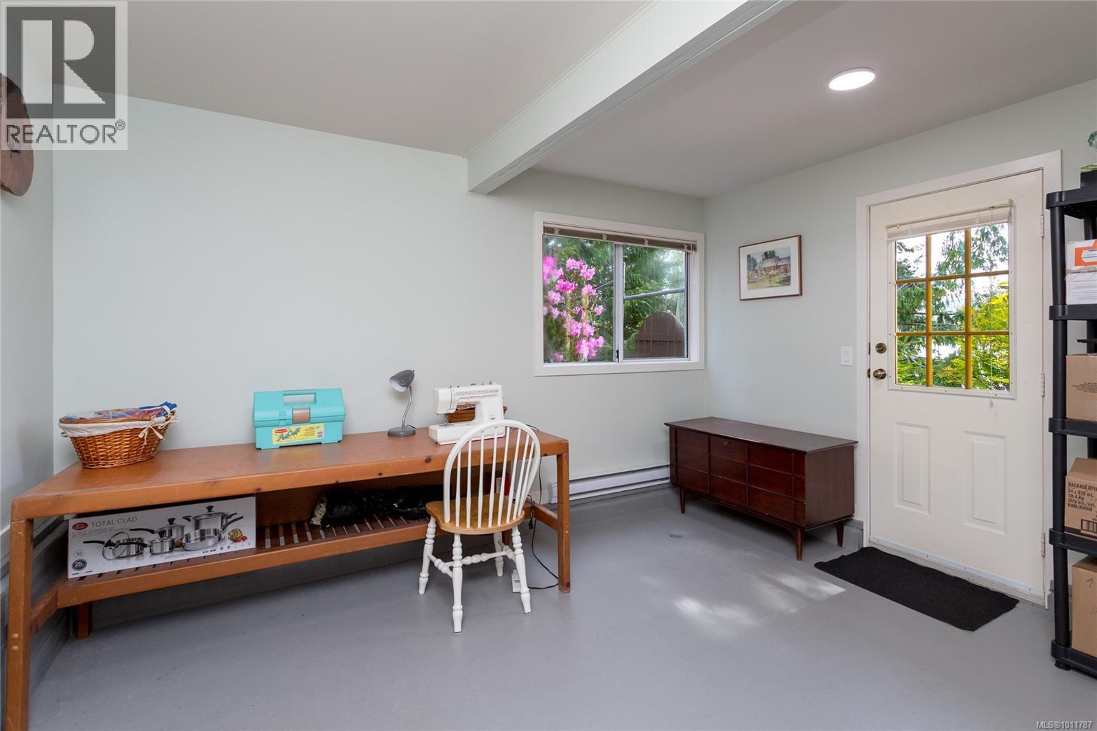 6510 Thornett Rd, Sooke