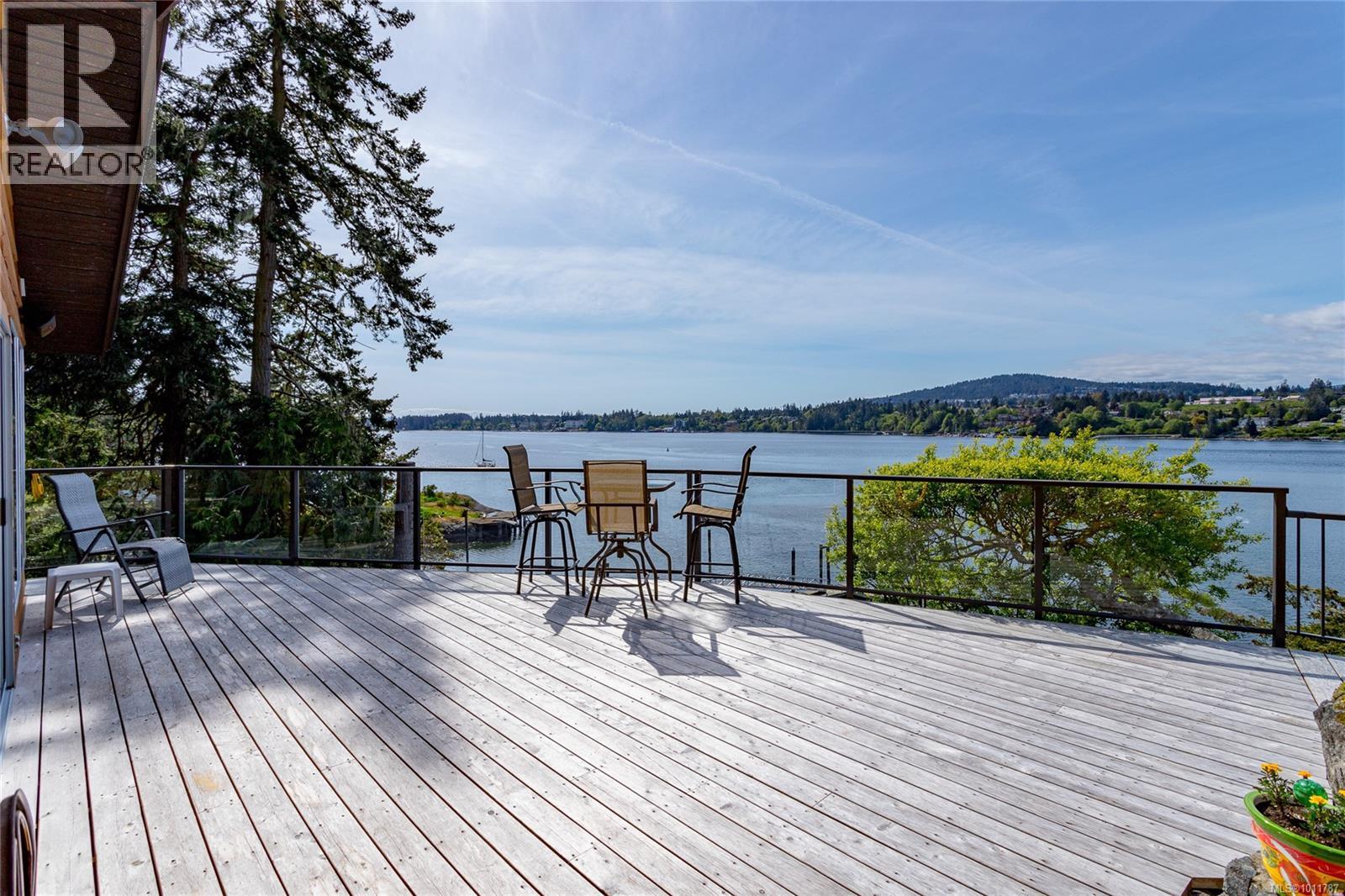 6510 Thornett Rd, Sooke