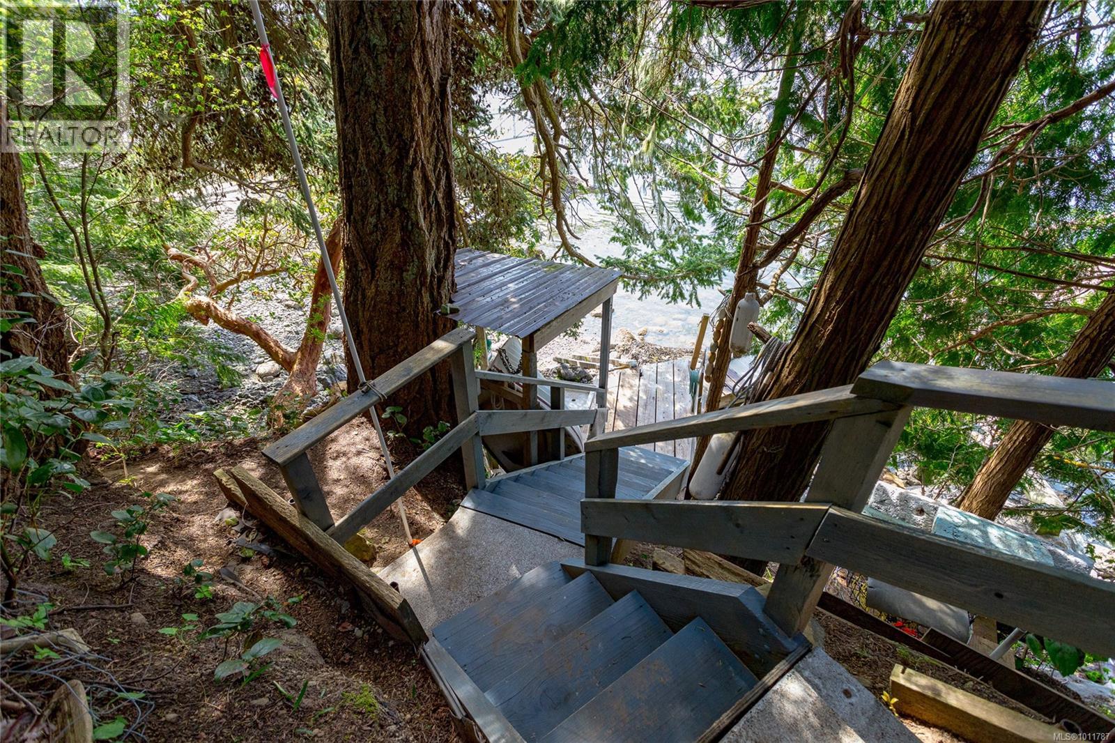 6510 Thornett Rd, Sooke
