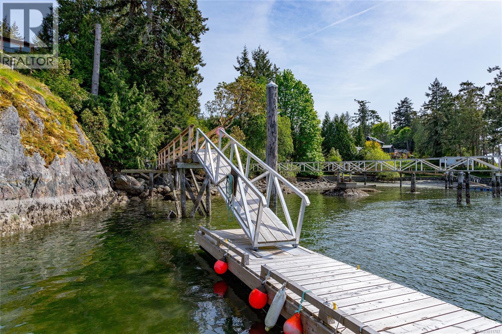 6510 Thornett Rd, Sooke