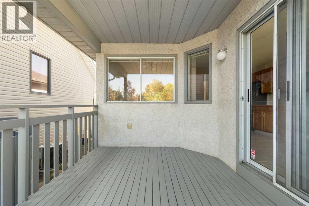 Single Family House Bi-level for Sale in  Millrise Close SW Millrise Calgary 