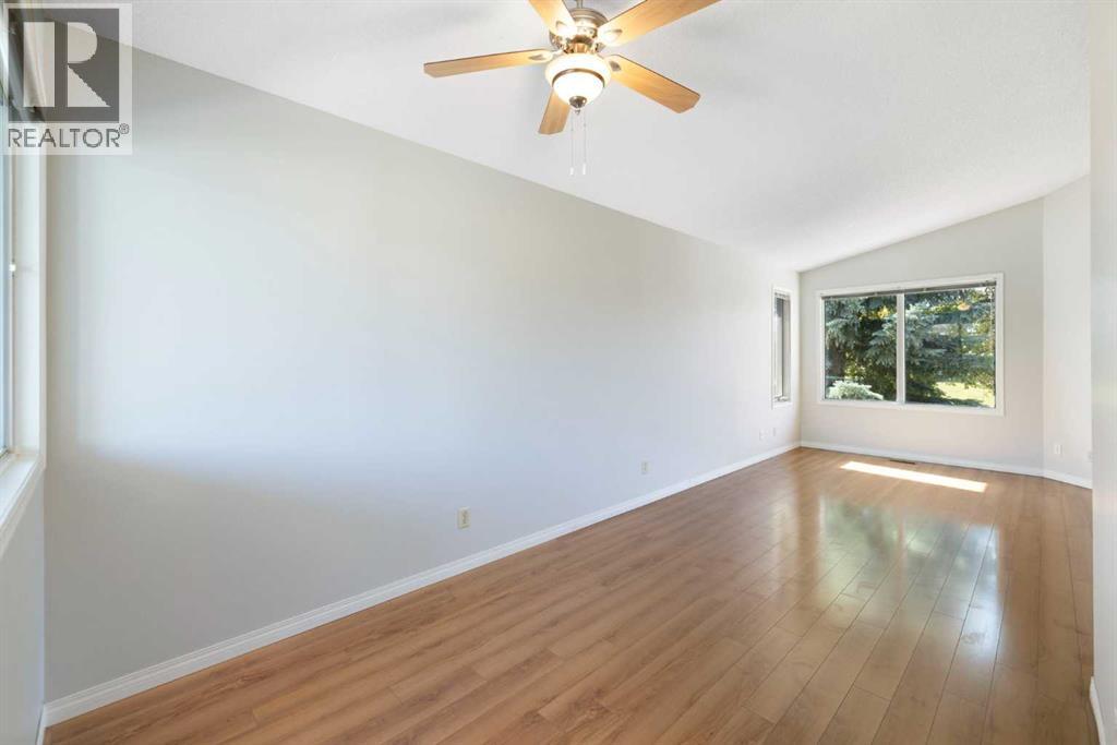 Single Family House Bi-level for Sale in  Millrise Close SW Millrise Calgary 