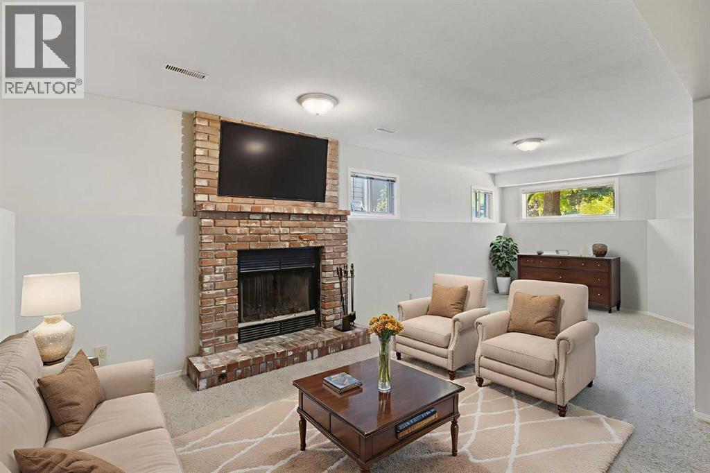 Single Family House Bi-level for Sale in  Millrise Close SW Millrise Calgary 