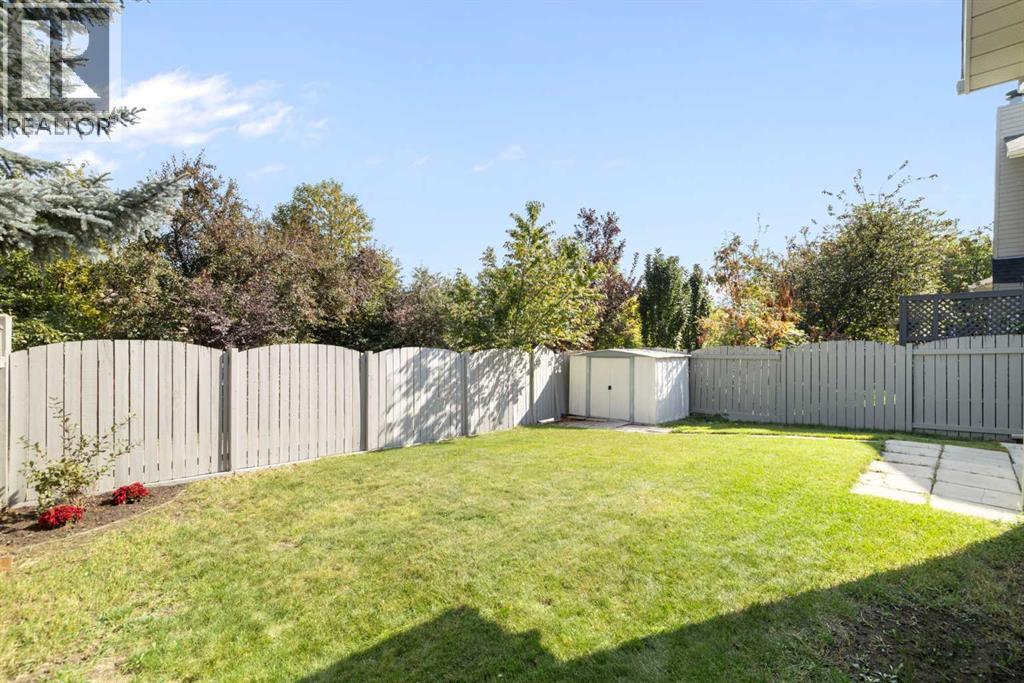 Single Family House Bi-level for Sale in  Millrise Close SW Millrise Calgary 
