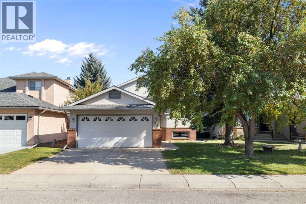 28 Millrise Close SW, Calgary, Alberta