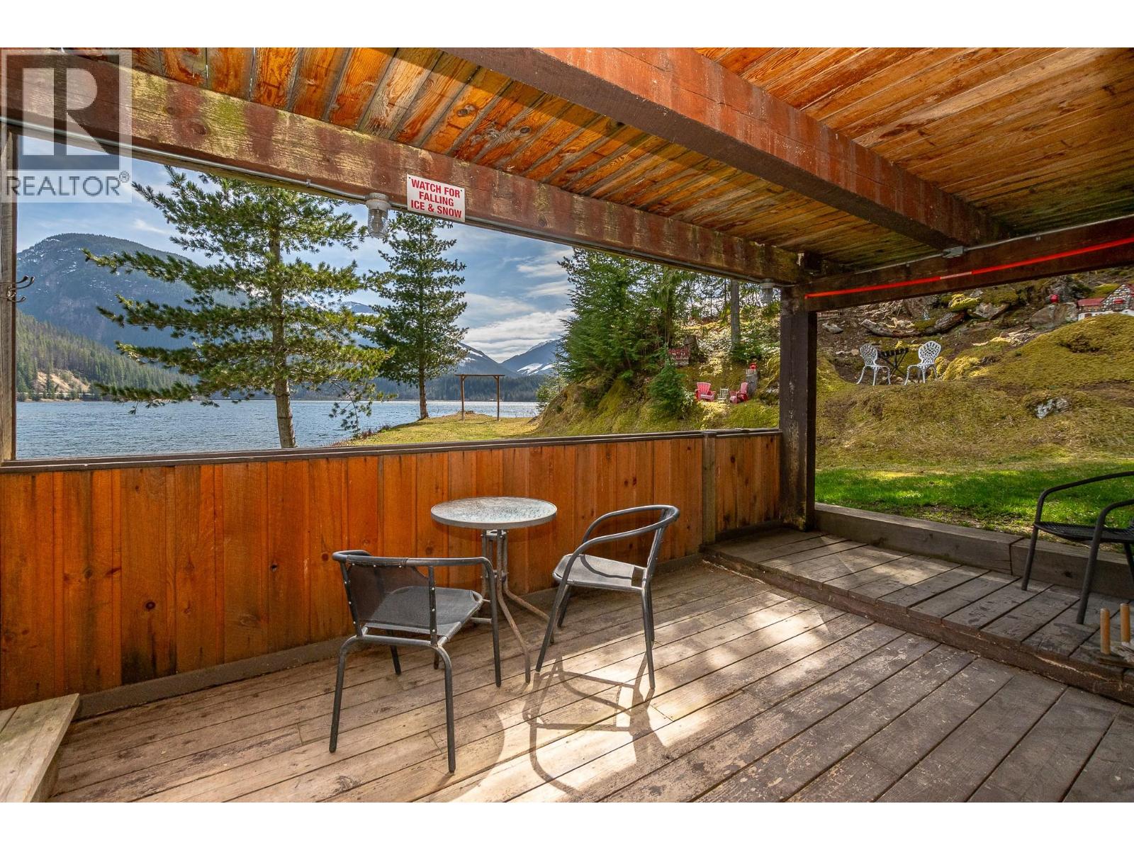 8323 Trans Canada Highway, Malakwa
