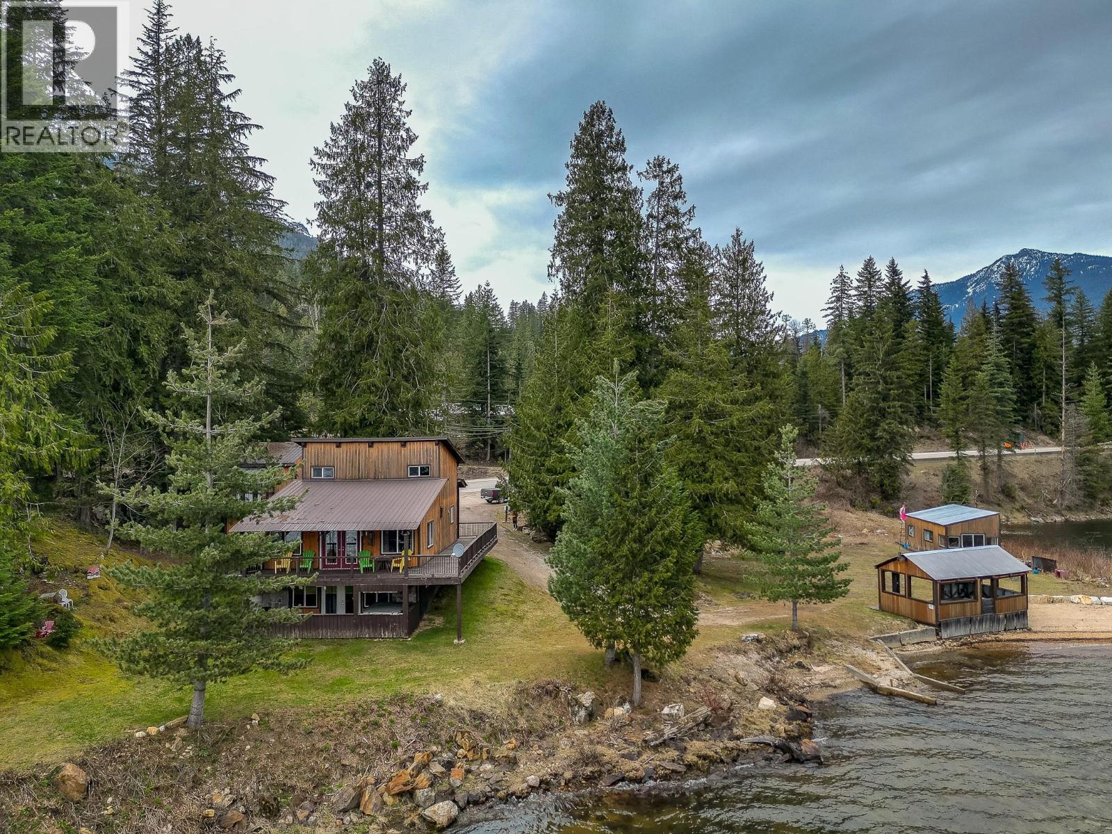 8323 Trans Canada Highway, Malakwa