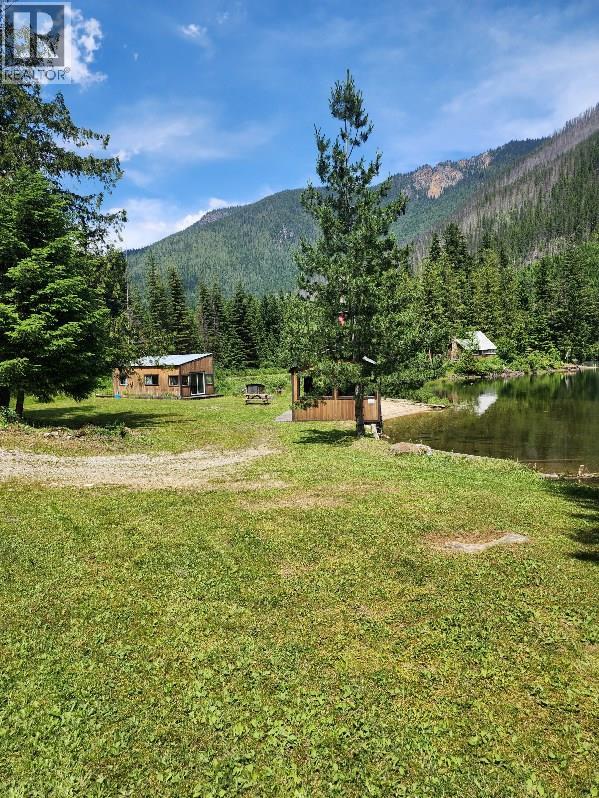 8323 Trans Canada Highway, Malakwa