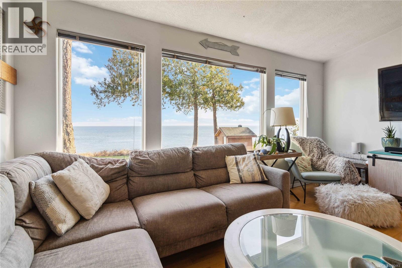 10 8177 West Coast Road, Sooke