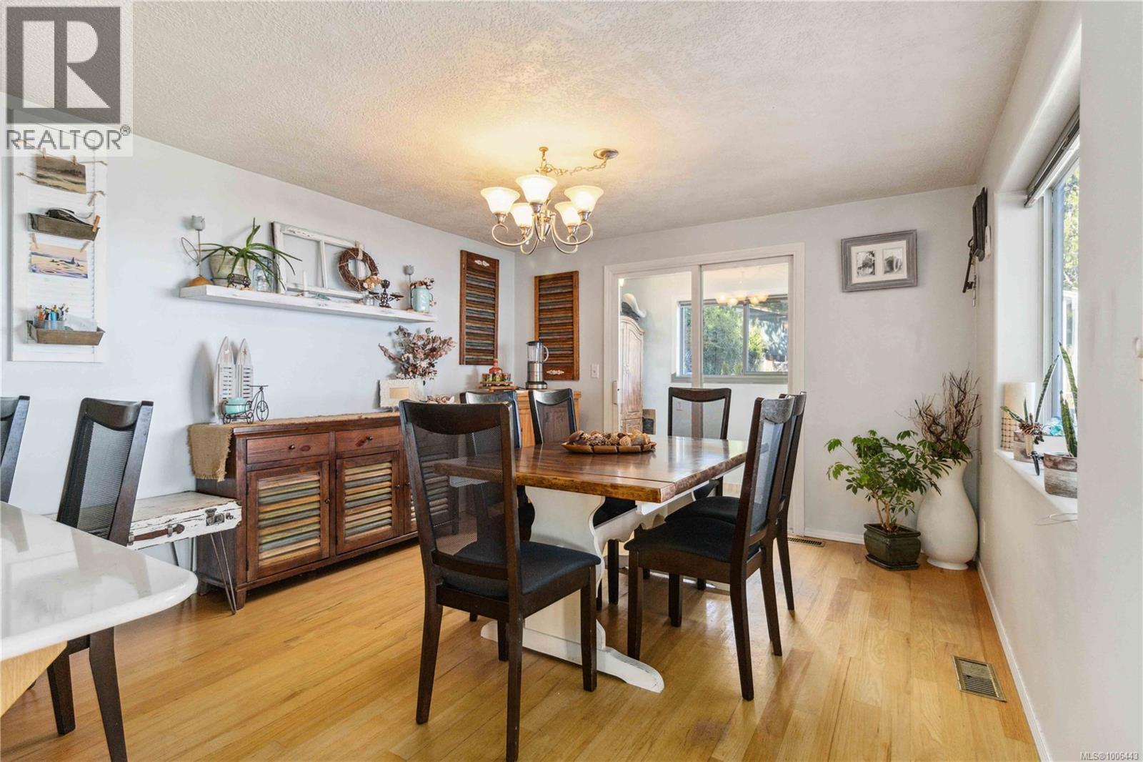 10 8177 West Coast Road, Sooke