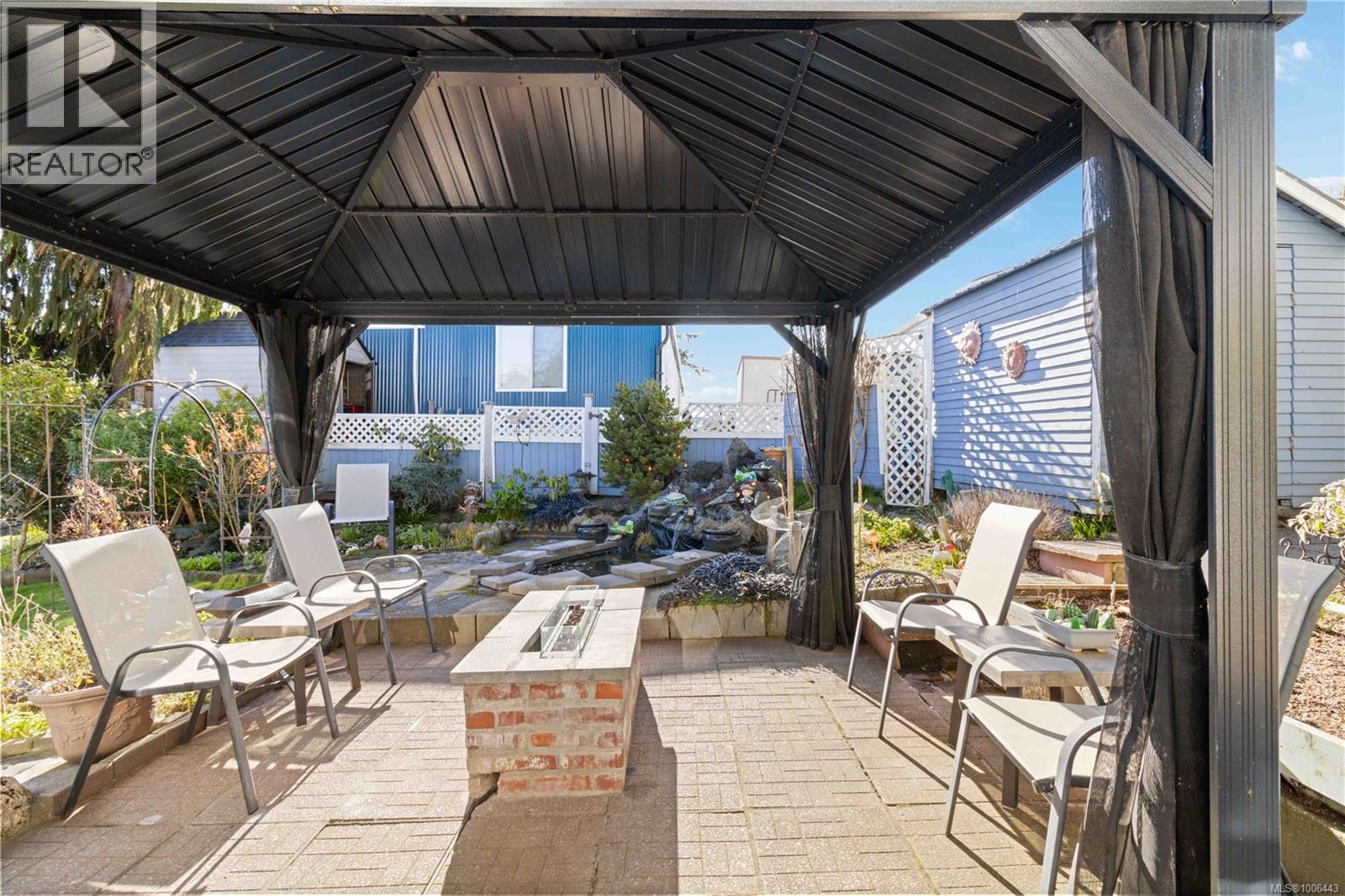 10 8177 West Coast Road, Sooke