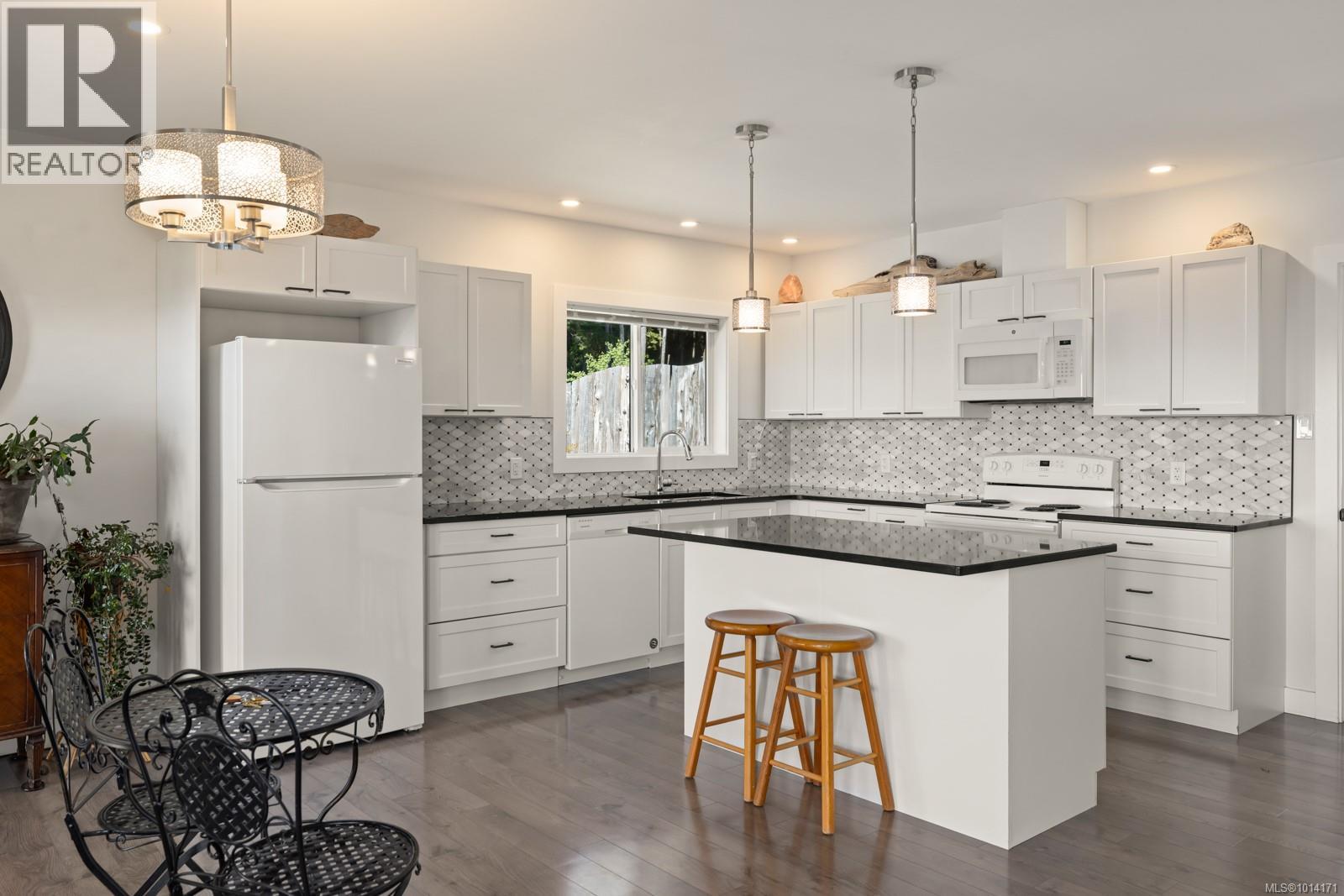  2735 Woodhaven Road, Sooke