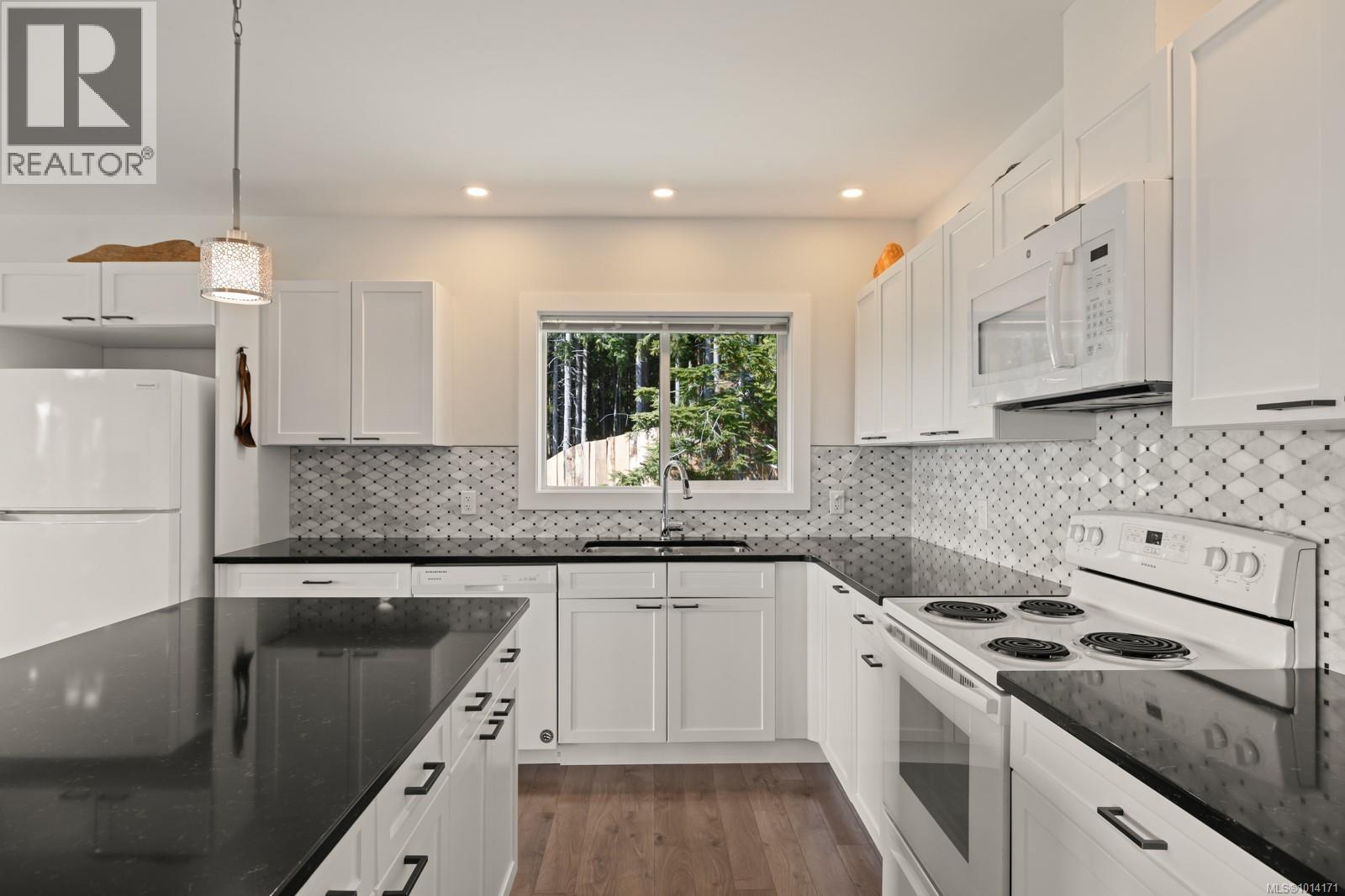  2735 Woodhaven Road, Sooke