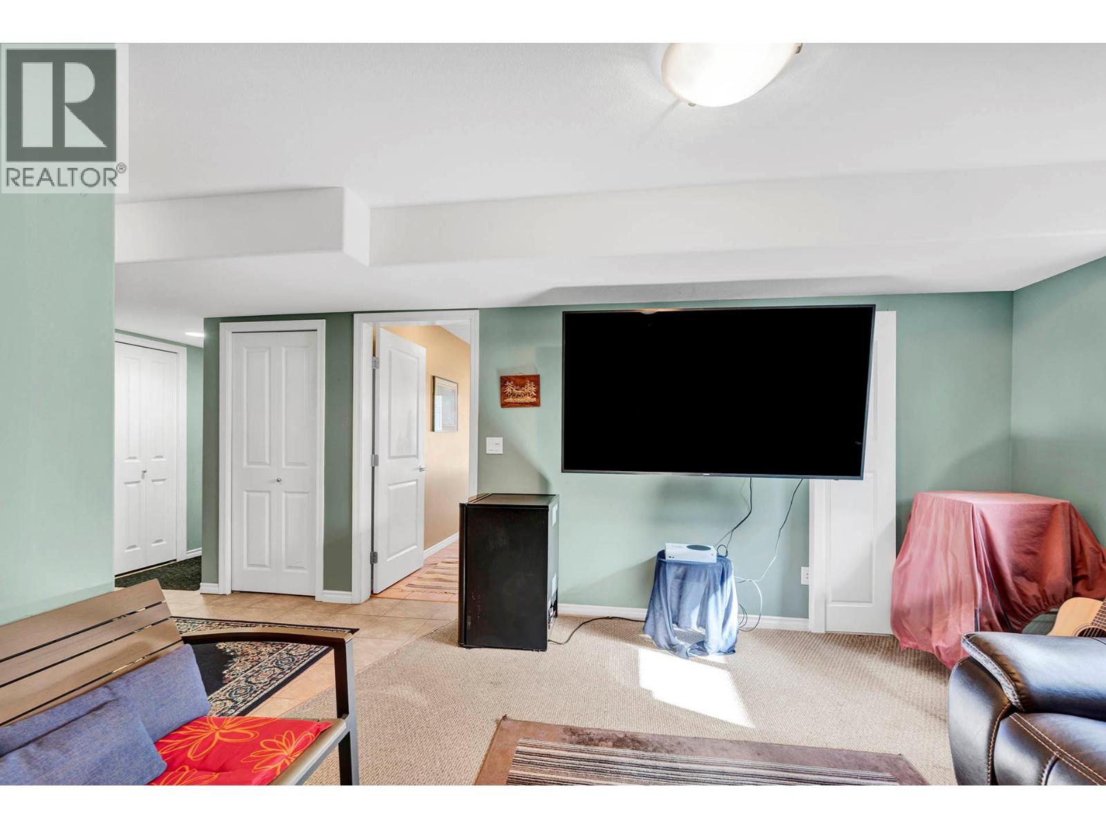 2575 BENTALL Drive, Kamloops